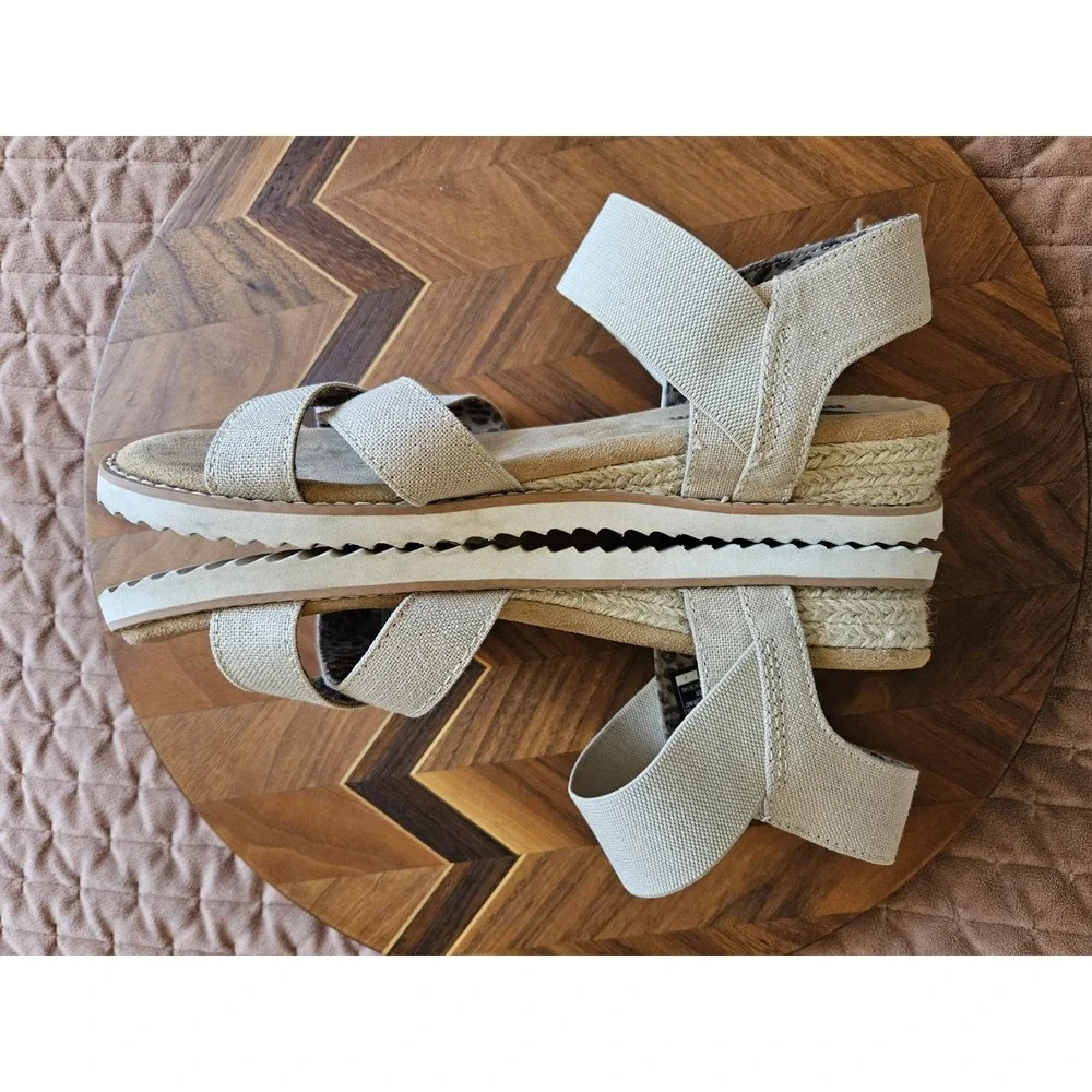 Skechers BOBS Desert Kiss Espadrille Wedge Crisscross Straps Braided Jute, Sz. 8